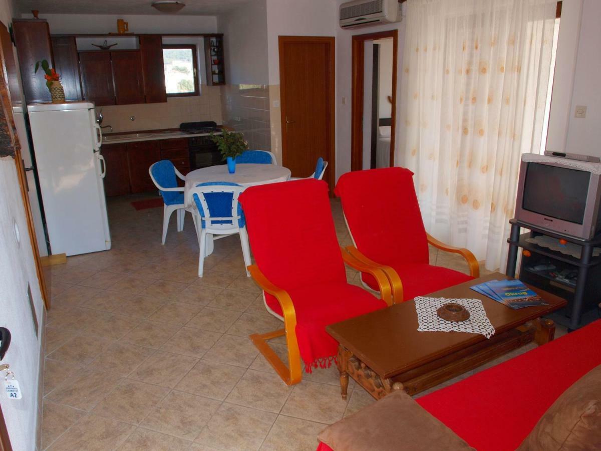 Apartments Mirja - 100M From The Beach & Parking Trogir Bagian luar foto