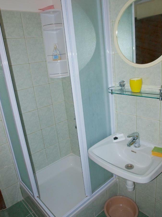 Apartments Mirja - 100M From The Beach & Parking Trogir Bagian luar foto